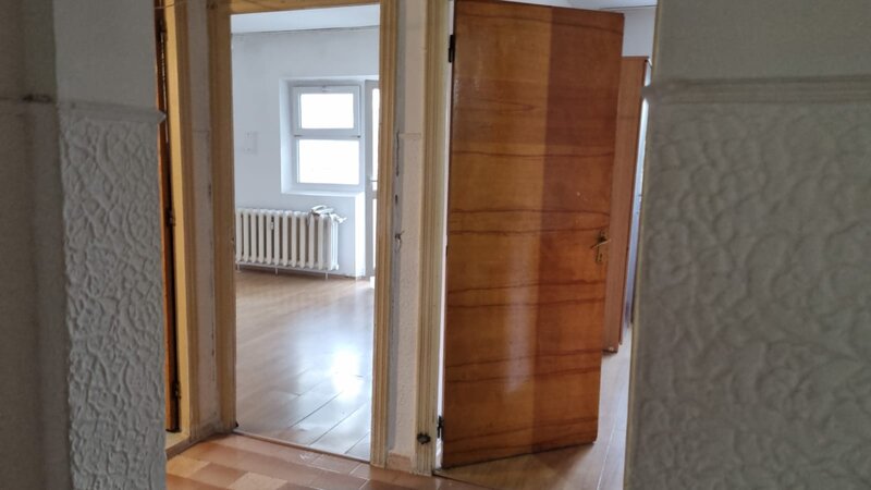 Mihai Bravu, Calea Vitan,