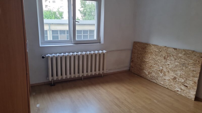 Mihai Bravu, Calea Vitan,